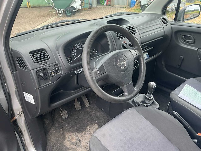 Opel agila personenauto - afbeelding 2 van  34