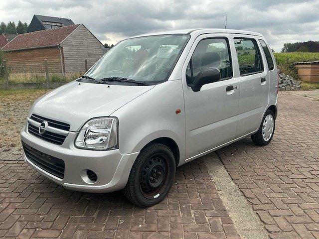 Opel agila personenauto - afbeelding 1 van  34