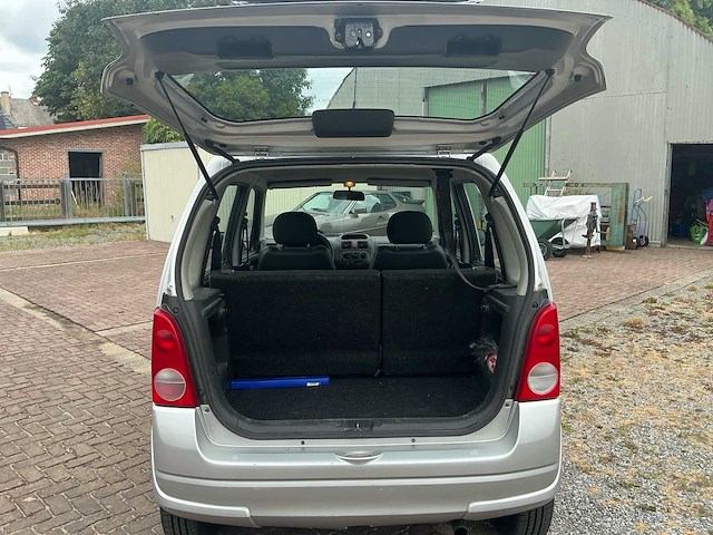 Opel agila personenauto - afbeelding 30 van  34