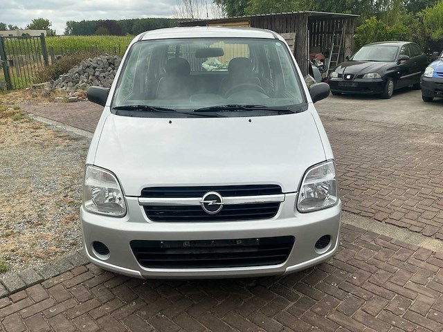 Opel agila personenauto - afbeelding 34 van  34