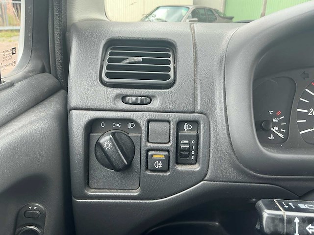Opel agila personenauto - afbeelding 4 van  24