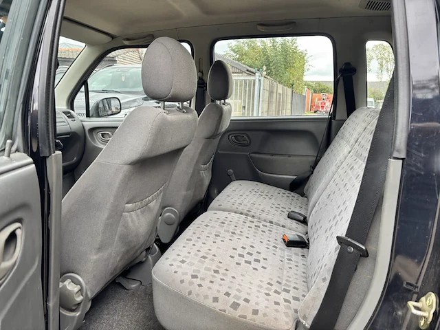Opel agila,2002 - afbeelding 13 van  39