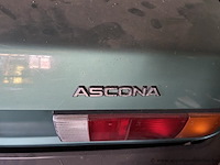 Opel ascona, 52703km, sedan, zonder documenten, 1 sleutel - afbeelding 3 van  8