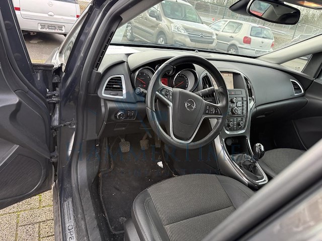 Opel astra 1 7 cdti ecotec enjoy 150 years dpf, 2013 - afbeelding 33 van  33