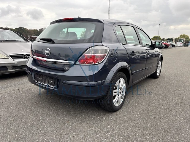 Opel astra 1.6i essentia, 2009 - afbeelding 35 van  39