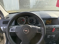 Opel astra 1.7cdti - afbeelding 4 van  24