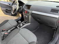 Opel astra 1.7cdti - afbeelding 15 van  24