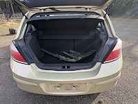 Opel astra 1.7cdti - afbeelding 23 van  24