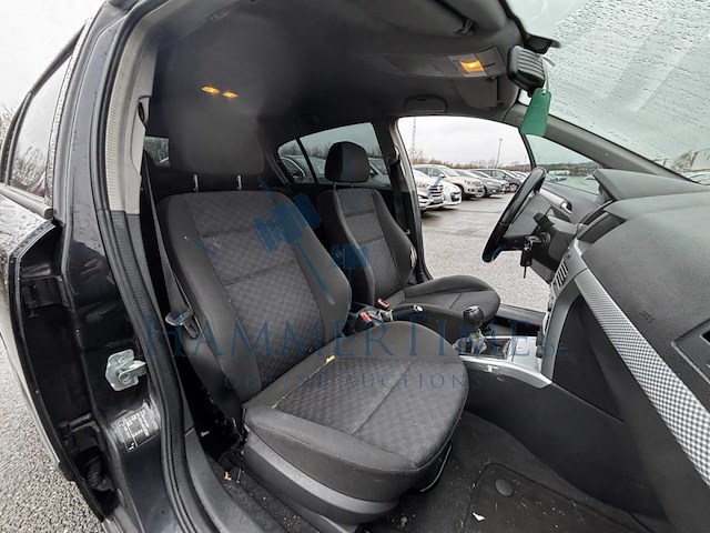 Opel astra 1.8i xe 16v sport, 2005 - afbeelding 18 van  36