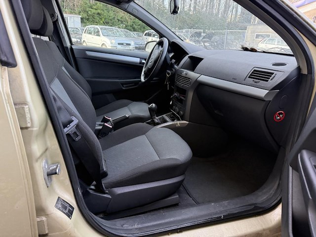 Opel astra, 2004 - afbeelding 10 van  26