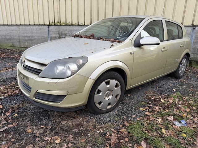 Opel astra, 2004 - afbeelding 1 van  26
