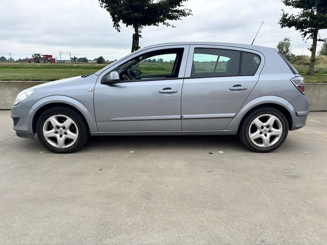 Opel astra, 2008 - afbeelding 1 van  41
