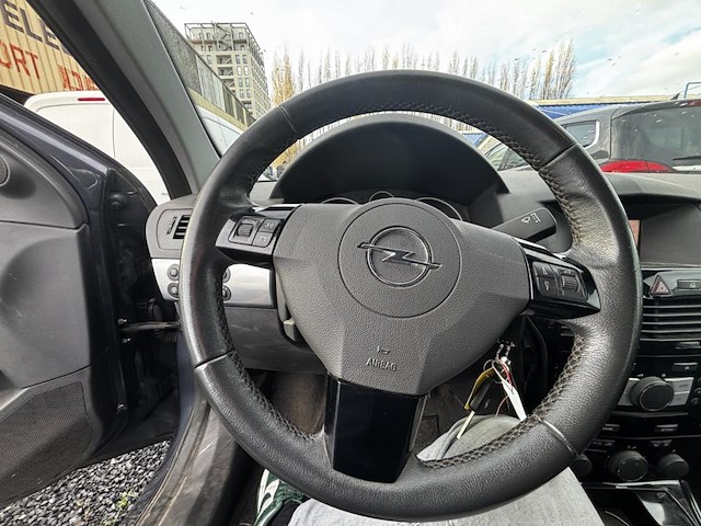 Opel astra, 2009 - afbeelding 7 van  30