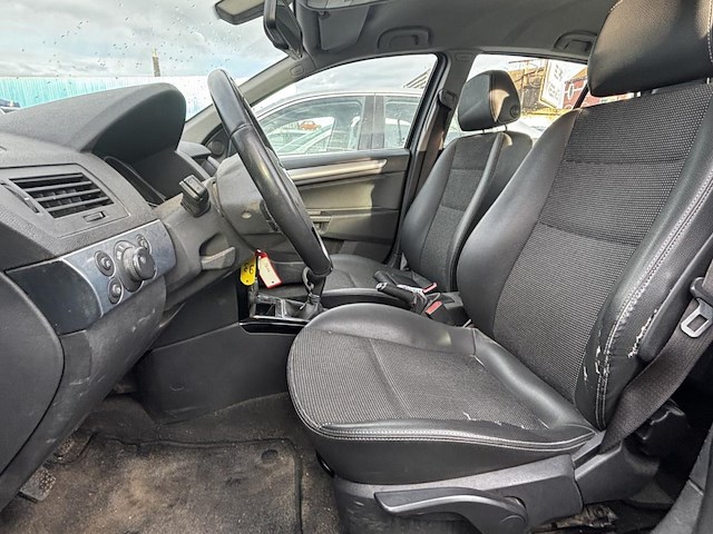 Opel astra, 2009 - afbeelding 28 van  30