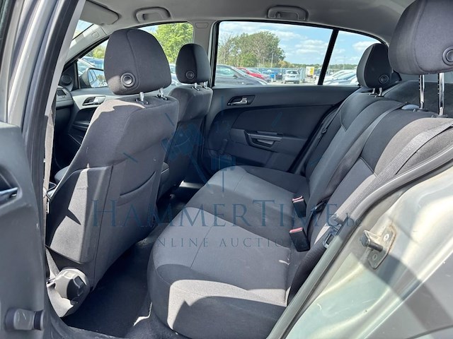 Opel astra classic 1.6i, 2011 - afbeelding 13 van  44