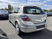 Opel astra classic 1.6i, 2011 - afbeelding 42 van  44