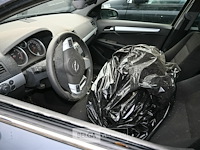 Opel astra enkel voor vergunninghouders en erkend centrum voor verschroting - afbeelding 9 van  9