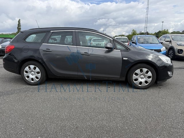 Opel astra, sports tourer 1.4i essentia,2011 - afbeelding 34 van  40