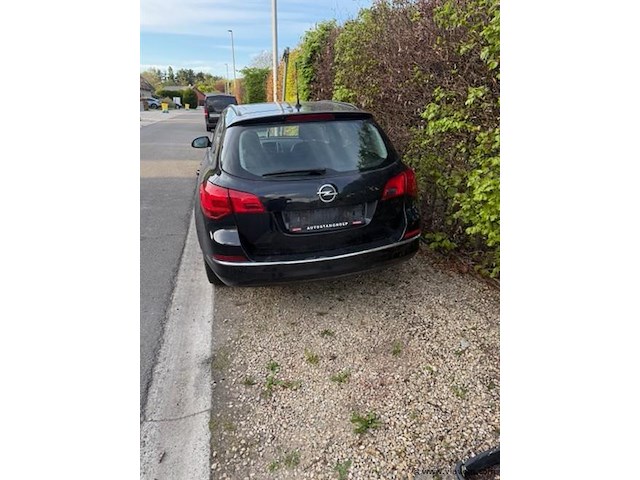 Opel astra sports tourer - afbeelding 9 van  12