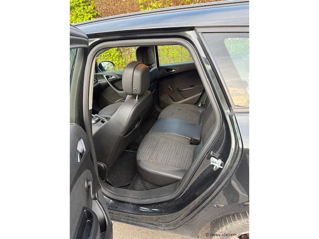 Opel astra sports tourer - afbeelding 10 van  12