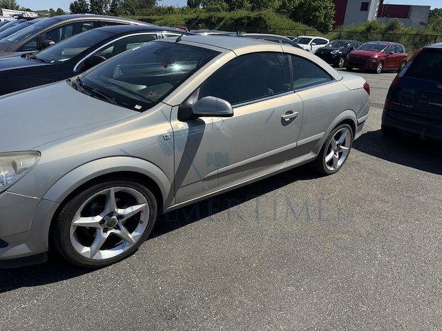 Opel astra twintop 1.8i cosmo, 2007 - afbeelding 27 van  36