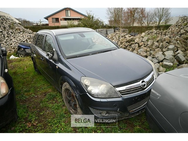 Opel astra - afbeelding 2 van  9