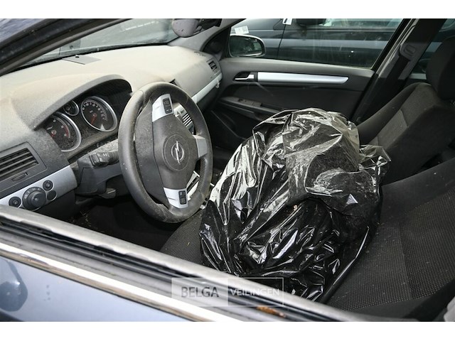 Opel astra - afbeelding 9 van  9