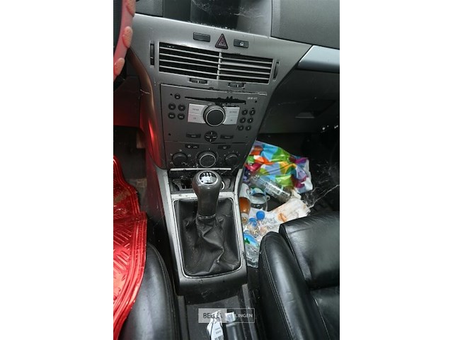 Opel astra - afbeelding 3 van  11