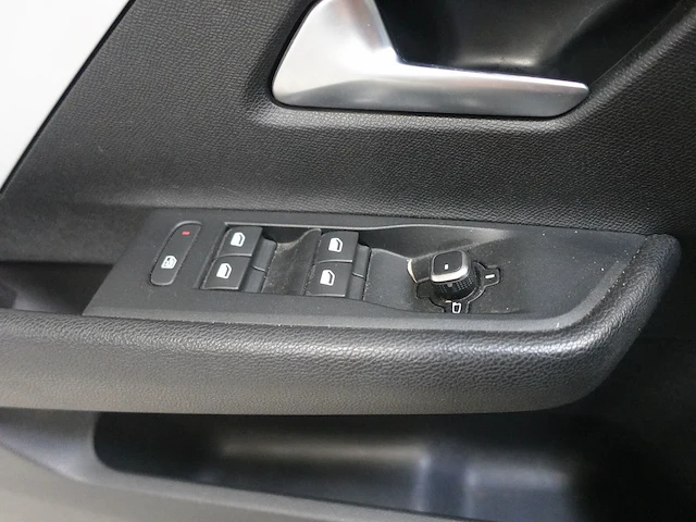 Opel astra - afbeelding 2 van  19