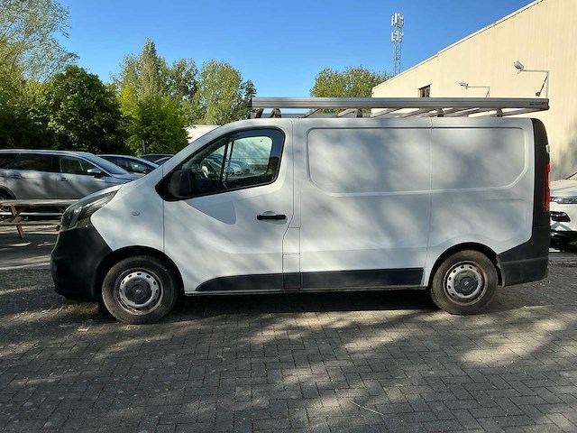Opel biturbo vivaro bedrijfswagen - afbeelding 9 van  16