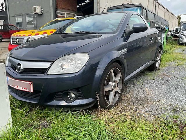 Opel cabriolet tigra - afbeelding 1 van  25
