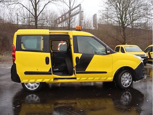 Opel combo - w0l6azg1bh9622333 - 2017 - afbeelding 19 van  19