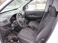 Opel combo - w0l6zyd1bf9563841 - 2015 - afbeelding 6 van  29