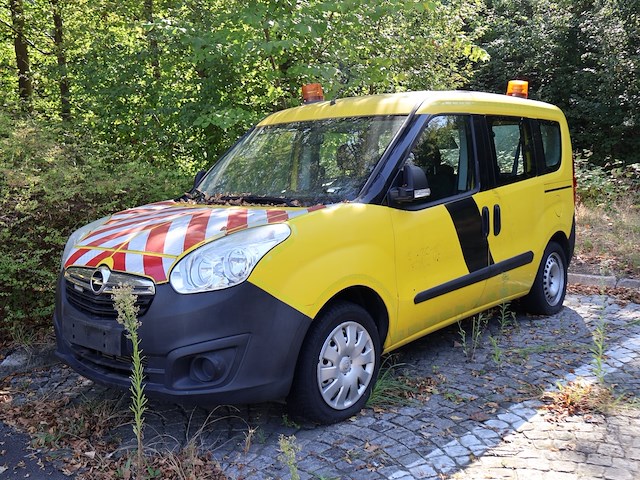Opel combo - wol6azg1bh9622333 - 2017 - afbeelding 1 van  15