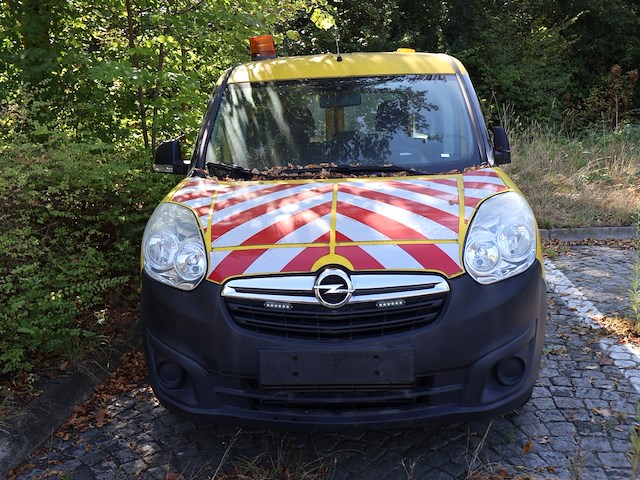 Opel combo - wol6azg1bh9622333 - 2017 - afbeelding 8 van  15
