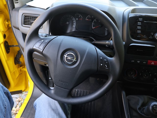 Opel combo - wol6azg1bh9622333 - 2017 - afbeelding 13 van  15
