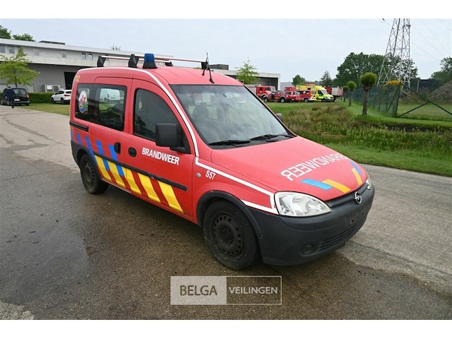 Opel combo personenwagen - afbeelding 1 van  23