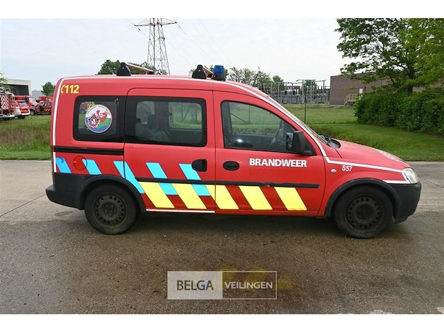 Opel combo personenwagen - afbeelding 12 van  23