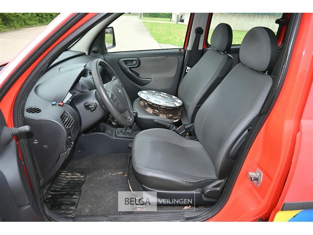 Opel combo personenwagen - afbeelding 21 van  23
