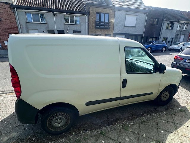 Opel combo - afbeelding 21 van  23
