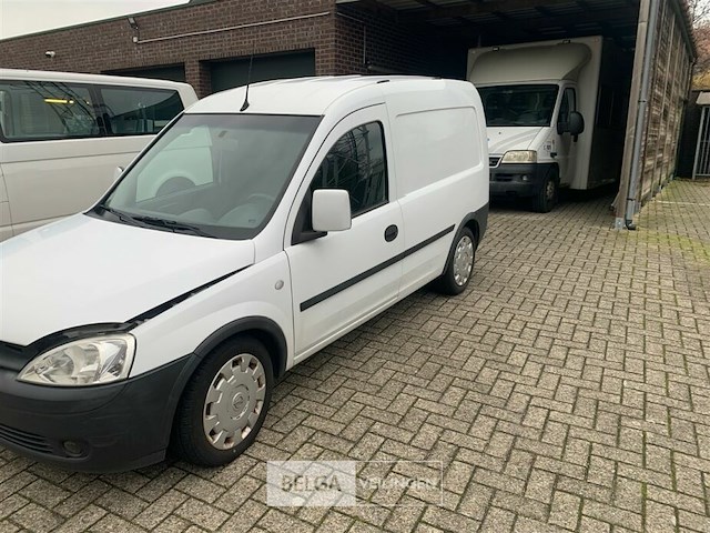 Opel combo - afbeelding 1 van  26