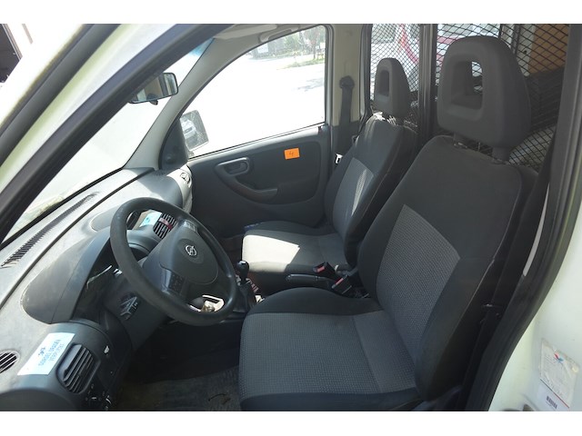 Opel combo - afbeelding 6 van  12