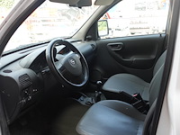 Opel combo - afbeelding 17 van  21