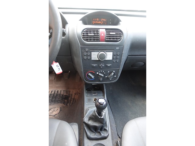 Opel combo - afbeelding 2 van  24