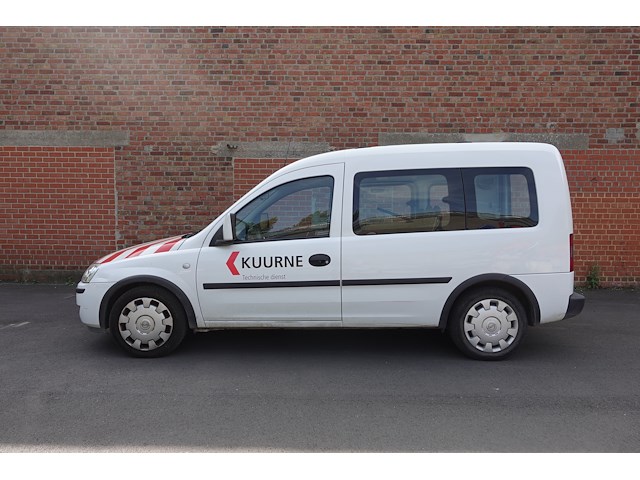 Opel combo - afbeelding 1 van  24