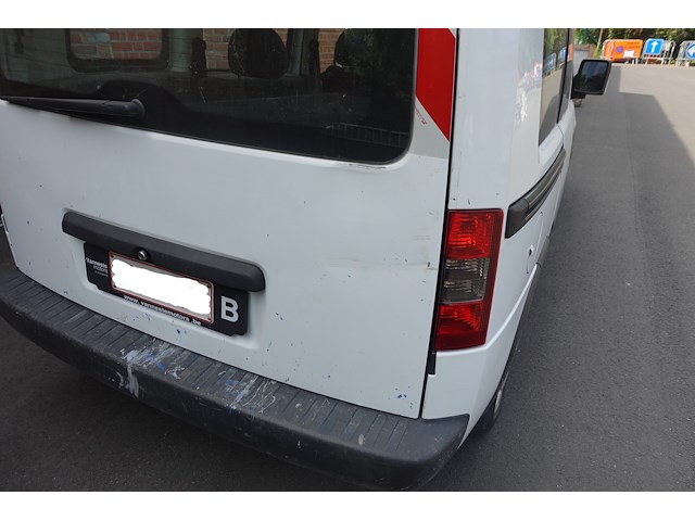 Opel combo - afbeelding 16 van  24
