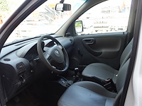Opel combo - afbeelding 20 van  24