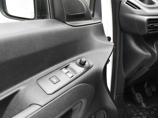 Opel combo - afbeelding 11 van  35