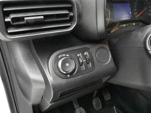 Opel combo - afbeelding 13 van  35