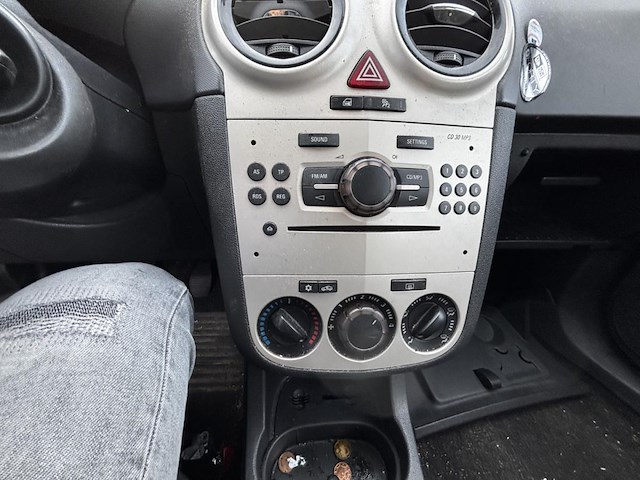 Opel corsa 1 0i essentia, 2006 - afbeelding 4 van  37